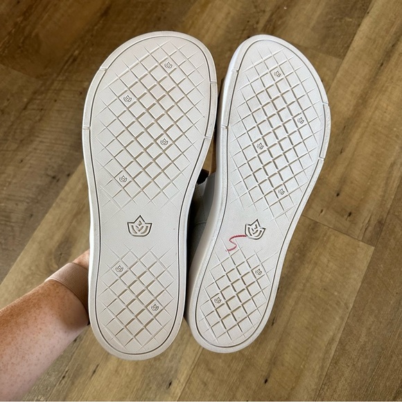 Spenco | Velcro Double Strap Sandals - Picture 8 of 10